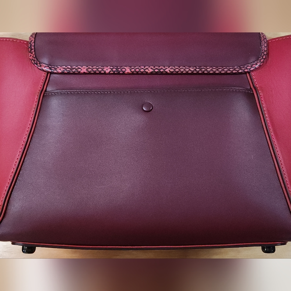 Coach Courier Carryall - Picture 10 of 15